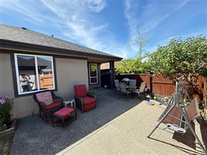 586 Hampstead St — listing photo 16 of 23