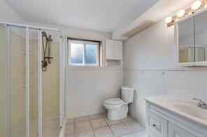 1582 Robert St — listing photo 21 of 24