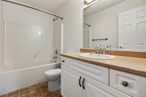 2729 Kendal Ave — listing photo 27 of 46