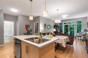 2410 Fern Way — listing photo 17 of 32
