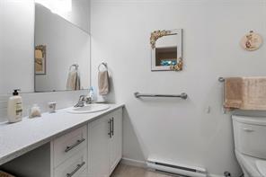 2410 Fern Way — listing photo 21 of 32