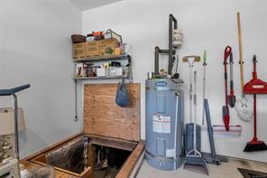 2410 Fern Way — listing photo 27 of 32