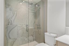 703-848 Yates St — listing photo 20 of 37