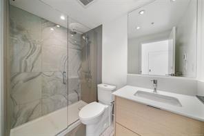 703-848 Yates St — listing photo 21 of 37