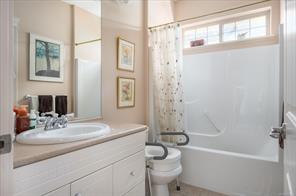 616 Attenborough St — listing photo 20 of 47