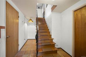 155 Seaview Ave — listing photo 18 of 23