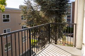 402-1157 Fairfield Rd — listing photo 21 of 23