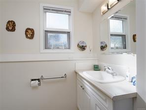 9743 Ardmore Dr — listing photo 24 of 37