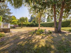 9743 Ardmore Dr — listing photo 29 of 37