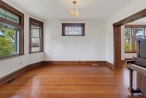 1569 PEMBROKE St — listing photo 15 of 54