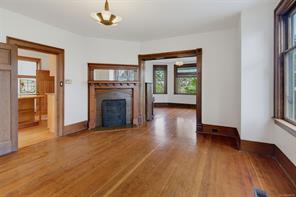 1569 PEMBROKE St — listing photo 17 of 54