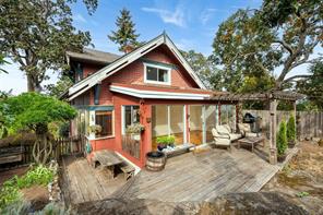 1569 PEMBROKE St — listing photo 37 of 54
