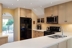 3-4701 Lochside Dr — listing photo 19 of 49
