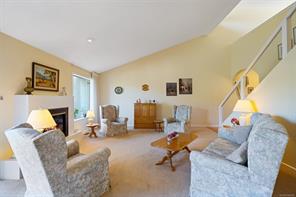3-4701 Lochside Dr — listing photo 25 of 49