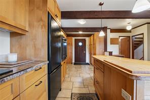 6697 Genoa Bay Rd — listing photo 15 of 73