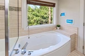 700 Ocean Park Dr — listing photo 21 of 30