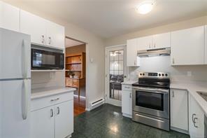 6756 Central Saanich Rd — listing photo 15 of 47