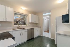 6756 Central Saanich Rd — listing photo 17 of 47