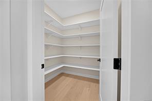 2780 Burde St — listing photo 27 of 64