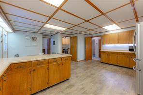 1115 Chapman Rd — listing photo 19 of 95