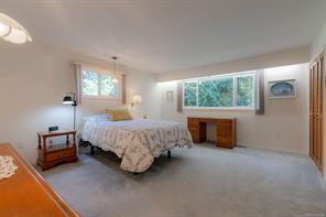 1115 Chapman Rd — listing photo 27 of 95