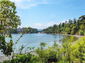 205-75 Gorge Rd — listing photo 25 of 26