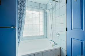 7014 Brentwood Dr — listing photo 21 of 77
