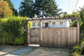 1050 Deal St — listing photo 32 of 49
