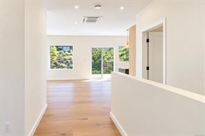 535 Gibson St — listing photo 23 of 39