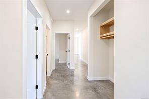 535 Gibson St — listing photo 25 of 39