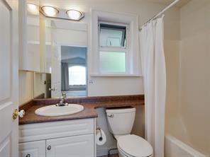 1040 Alston St — listing photo 14 of 33