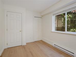 1040 Alston St — listing photo 16 of 33