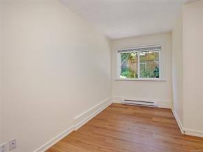 1040 Alston St — listing photo 18 of 33