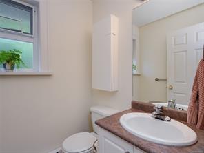 1040 Alston St — listing photo 21 of 33