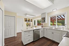 2877 Lake Trail Rd — listing photo 15 of 89