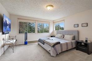 4802 Amblewood Dr — listing photo 20 of 33