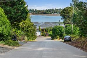 7-1247 Arbutus Rd — listing photo 33 of 34