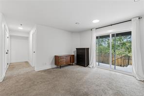 230 Golden Oaks Cres — listing photo 38 of 38