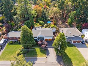 485 Carson Rd, Colwood
