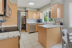 2056 Skyline Cres — listing photo 20 of 50