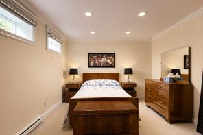 1046 Davie St — listing photo 34 of 42