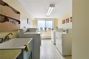 301-2095 Oak Bay Ave — listing photo 13 of 18