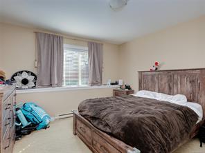 424 Nursery Hill Dr — listing photo 31 of 35