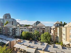 108-27 Songhees Rd — listing photo 18 of 28