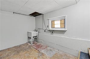 244 Regina Ave — listing photo 25 of 45