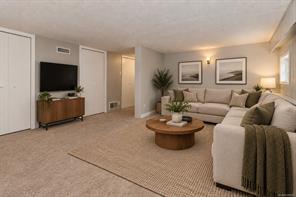 244 Regina Ave — listing photo 29 of 45