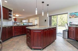 812 Dalewood Lane — listing photo 14 of 31