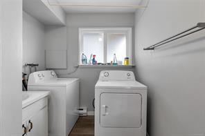 1725 Ashdale Pl — listing photo 40 of 54