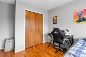 1725 Ashdale Pl — listing photo 45 of 54