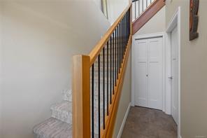 5702 Amsterdam Cres — listing photo 19 of 55